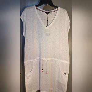 Tommy Hilfiger White and Blue Speckled  Cover Uo